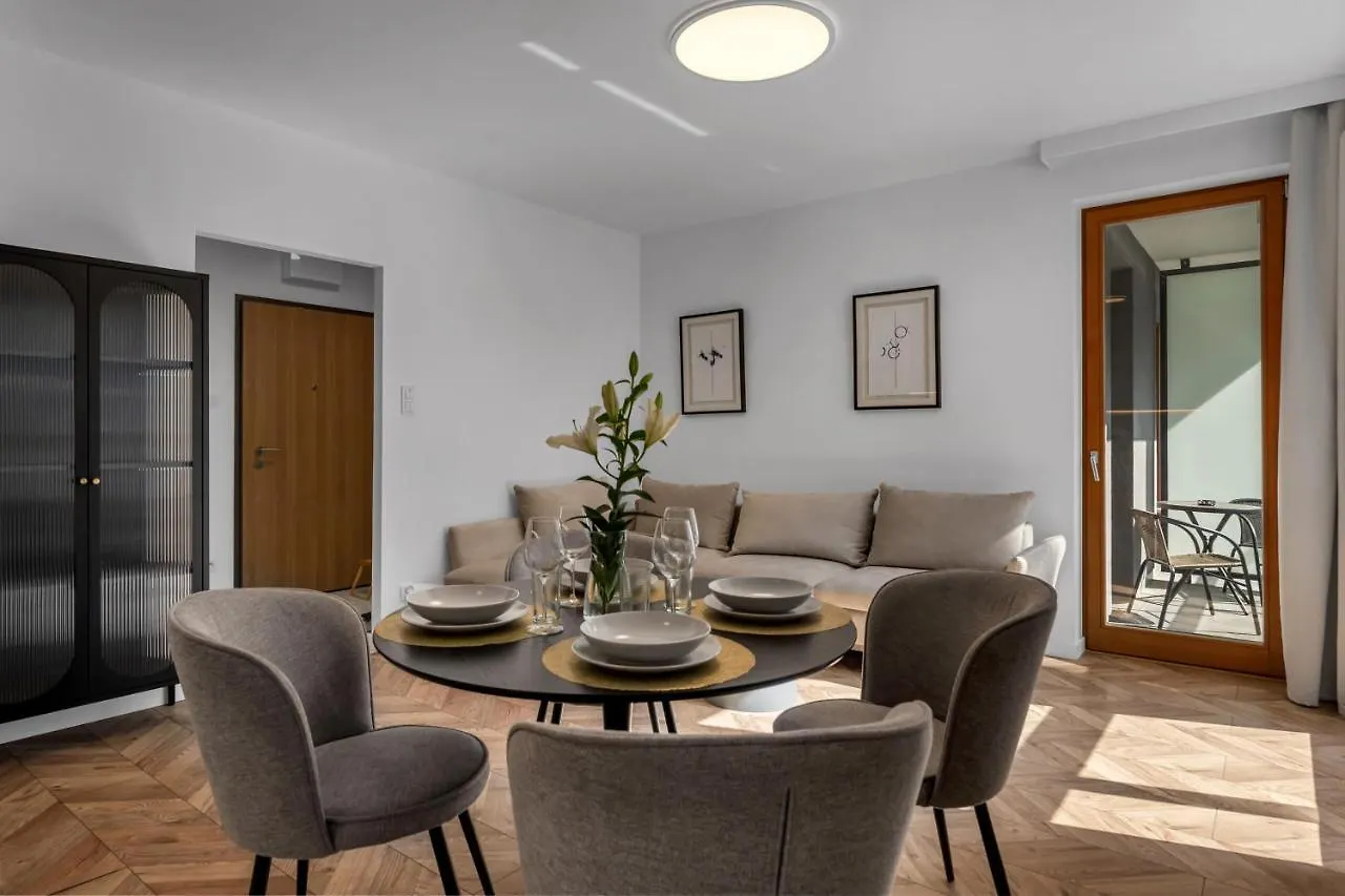 Kasprzaka 29A Business Apartments N1 - Parking, Balcony, Targi Expo - By Rentujemy Varsovie 0*,